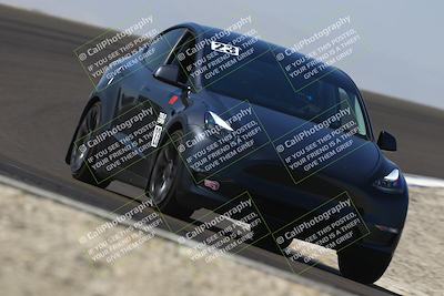 media/Nov-08-2025-Speed Ventures (Sat) [[1c7a6332f5]]/TC B/Session 2 (Turn 2)/